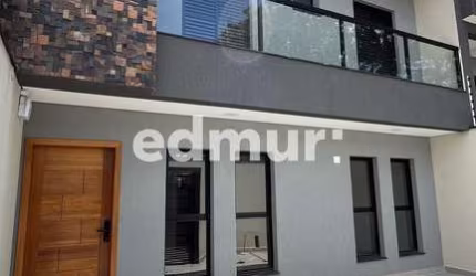 Casa com 3 quartos à venda na Vila Scarpelli, Santo André  por R$ 889.000