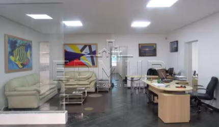 Sala comercial com 4 salas para alugar na Vila Moinho Velho, São Paulo  por R$ 15.000