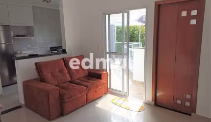 Casa com 2 quartos à venda na Vila Cecília Maria, Santo André  por R$ 570.000