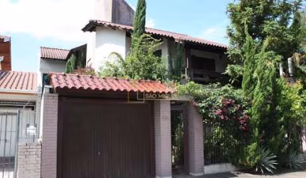 Casa com 4 quartos, 352m², à venda em Esteio, Centro