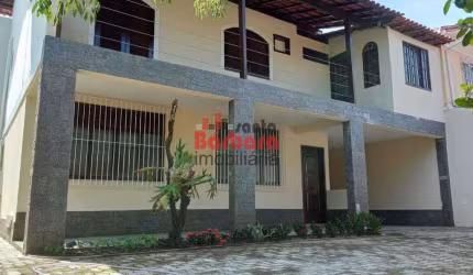 Casa com 5 dorms, Itaipu, Niterói - R$ 885 mil, Cod: 4124