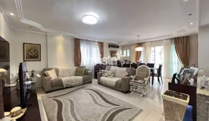 Comprar Casa Sobreposta alta, três suítes com piscina e churrasqueira no Campo Grande