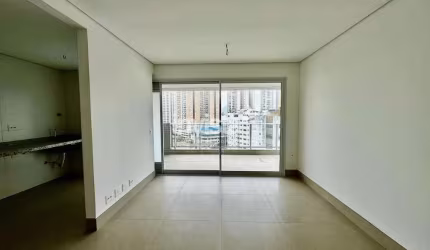 Apartamento à venda no bairro Ponta da Praia