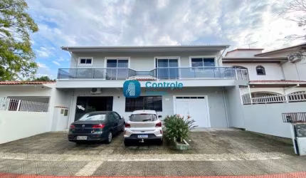 Casa de 3 quartos, sendo 01 suíte no bairro Jardim Cidade, em São José