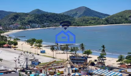 Cobertura Duplex à venda no Centro - 4 dormitórios, sendo 2 suítes, 2 salas, cozinha, 3 vagas de ga