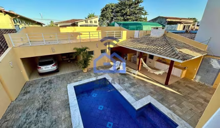 Sobrado à Venda com 02 suítes, 01 cozinha, 03 banheiros, sacada, no bairro Jardim Primavera em Cara