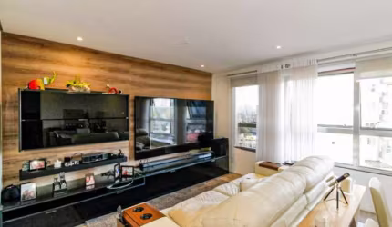 Apartamento á venda no Brooklin, com 1 dormitório e 2 vagas.