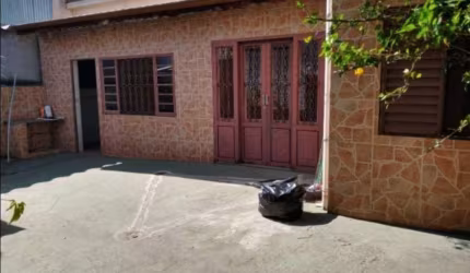 Casa em Vila Nhocune, 325m², 5 Dormitorios
