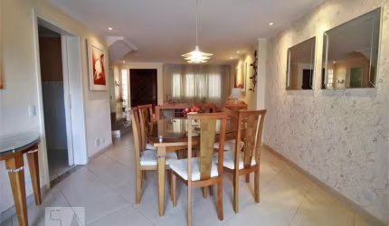Casa à Venda - Vila Andrade, 3 Quartos,  130 m2