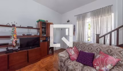Casa à Venda - Bosque da Saúde, 2 Quartos,  140 m2