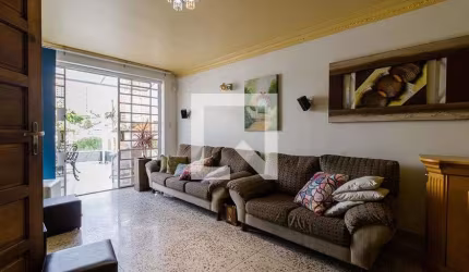 Casa à Venda - Bosque da Saúde, 3 Quartos,  175 m2