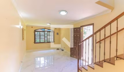 Casa à Venda - Jardim Londrina, 3 Quartos,  129 m2