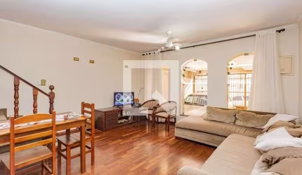 Casa à Venda - Sacomã, 2 Quartos,  150 m2