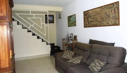 Maravilhosa Casa  DUPLEX com 4 Quartos à venda, 162 m² por R$ 800.000 - Jardim Belvedere - Volta Redonda/RJ