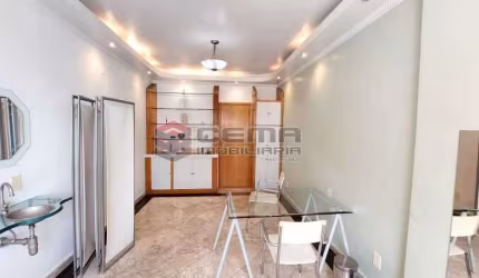 Kitnet / Stúdio à venda na Rua Almirante Tamandaré, Flamengo, Rio de Janeiro, 32 m2 por R$ 350.000