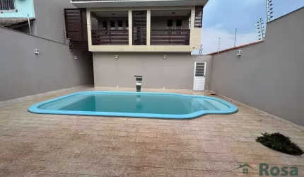 Sobrado para venda, 6 quartos,  sendo duas suítes, Jardim Califórnia, Cuiabá - SO5614