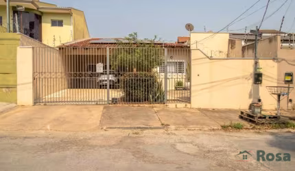 Casa à Venda com 3 Quarto(s) sendo 1 Suíte, próximo da UFMT, Jardim Itália, Cuiabá. - CA6777