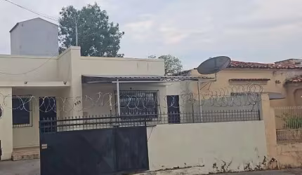 Casa para venda no Centro de Cuiabá - CA6944