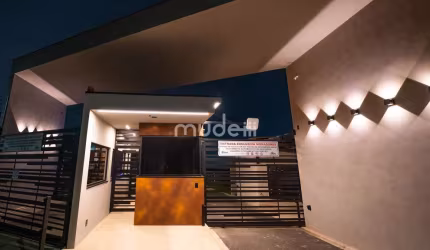 Sobrados e casas em Condomínio alto padrão