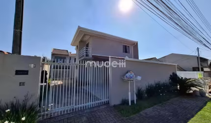 Sobrado à venda no bairro Xaxim - Curitiba/PR