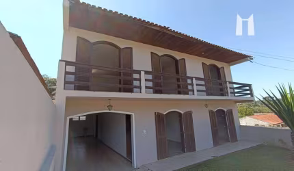 Sobrado com 4 dormitórios à venda, 223 m² por R$ 572.000,00 - Bom Jesus - Campo Largo/PR