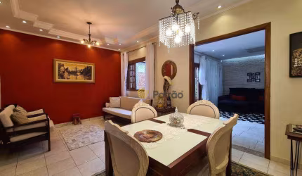 Casa de Condomínio em Demarchi
