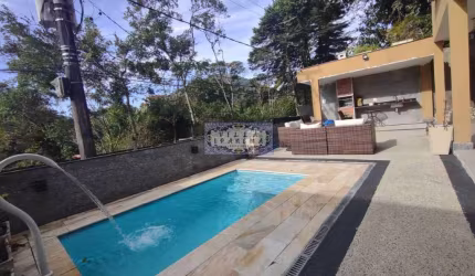 Casa com 4 quartos à venda na Rua Renato de Miranda, Alto, Teresópolis, 340 m2 por R$ 1.490.000