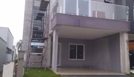 Sobrado à venda no bairro Jansen - Gravataí/RS