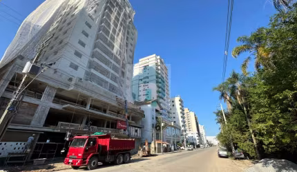 Apartamento 2 suítes, Pedra Branca, Palhoça/SC - ap003-585