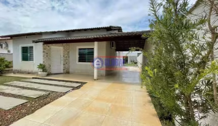 Casa com 3 quartos à venda na Rua Quarenta e Sete, Jardim Atlântico Central (Itaipuaçu), Maricá, 185 m2 por R$ 630.000