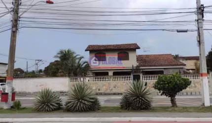 Casa com 3 quartos à venda na Avenida Guarujá, São José do Imbassaí, Maricá, 400 m2 por R$ 1.265.000
