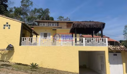 Casa com 4 quartos à venda na Rua Dilson Antônio Legentil, Flamengo, Maricá, 300 m2 por R$ 840.000