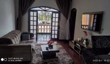 Sobrado 190m2 No Jardim Ismenia Ótima Localização.