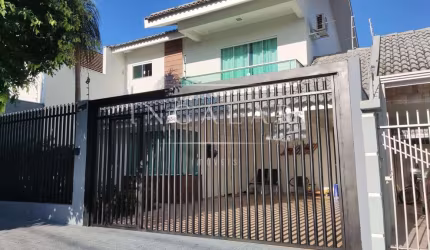Sobrado para Venda em Maringá, Jardim Imperial