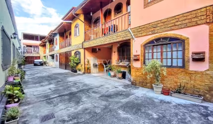 Casa em condomínio fechado com 3 quartos à venda na Rua Frei Sampaio, Marechal Hermes, Rio de Janeiro, 230 m2 por R$ 360.000