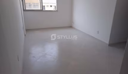 Apartamento com 3 quartos à venda na Rua Castro Alves, Méier, Rio de Janeiro, 79 m2 por R$ 278.000