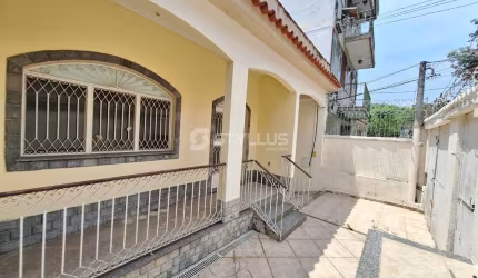 Casa com 3 quartos à venda na Rua Cristóvão Colombo, Cachambi, Rio de Janeiro, 147 m2 por R$ 680.000