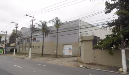 Locação | Prédio comercial 2771m², 5 banheiro, 8 salas, patio de estacionamento de 2050m² - Limão