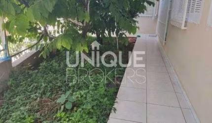 Excelente Casa Em Rua Pública de 340 M².