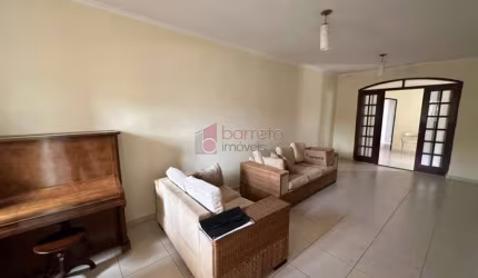 CASA TÉRREA COM 03 QUARTOS À VENDA NO BAIRRO VILA MUNICIPAL - JUNDIAÍ/SP