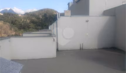 Cobertura com 2 quartos à venda em São Francisco Xavier - RJ