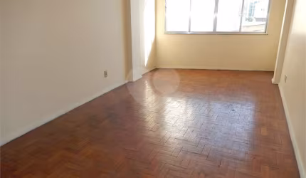 Apartamento com 3 quartos à venda em Tijuca - RJ