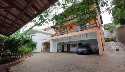 Casa Sobrado  á venda 04 dormitórios no bolsão de Interlagos