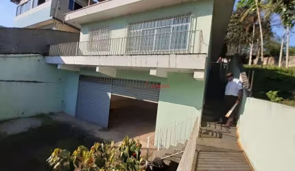 Casa à Venda com 03 Dormitórios na Região do Grajaú