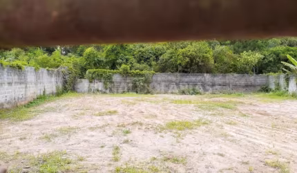 Terreno plaino com 584 m² a venda no jardim Alvi Verde regiao do Solo Sagrado