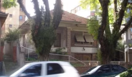 Casa à venda na Rua Carlos Von Koseritz, 1048, São João, Porto Alegre por R$ 1.350.000