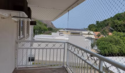 VENDO Apartamento  03 quartos - suite - Varanda - 02 Vagas  em Itacoatiara