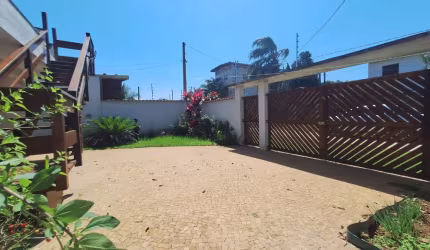 Maravilhosa casa próximo a praia do indaia
