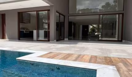 Casa em Condomínio fechado à Venda, 4 suítes, 558m2 - Alphaville, Barueri