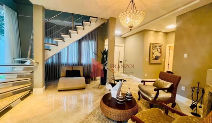 VENDA: Casa com 5 dormitórios - Vila Operária - Itajaí/SC